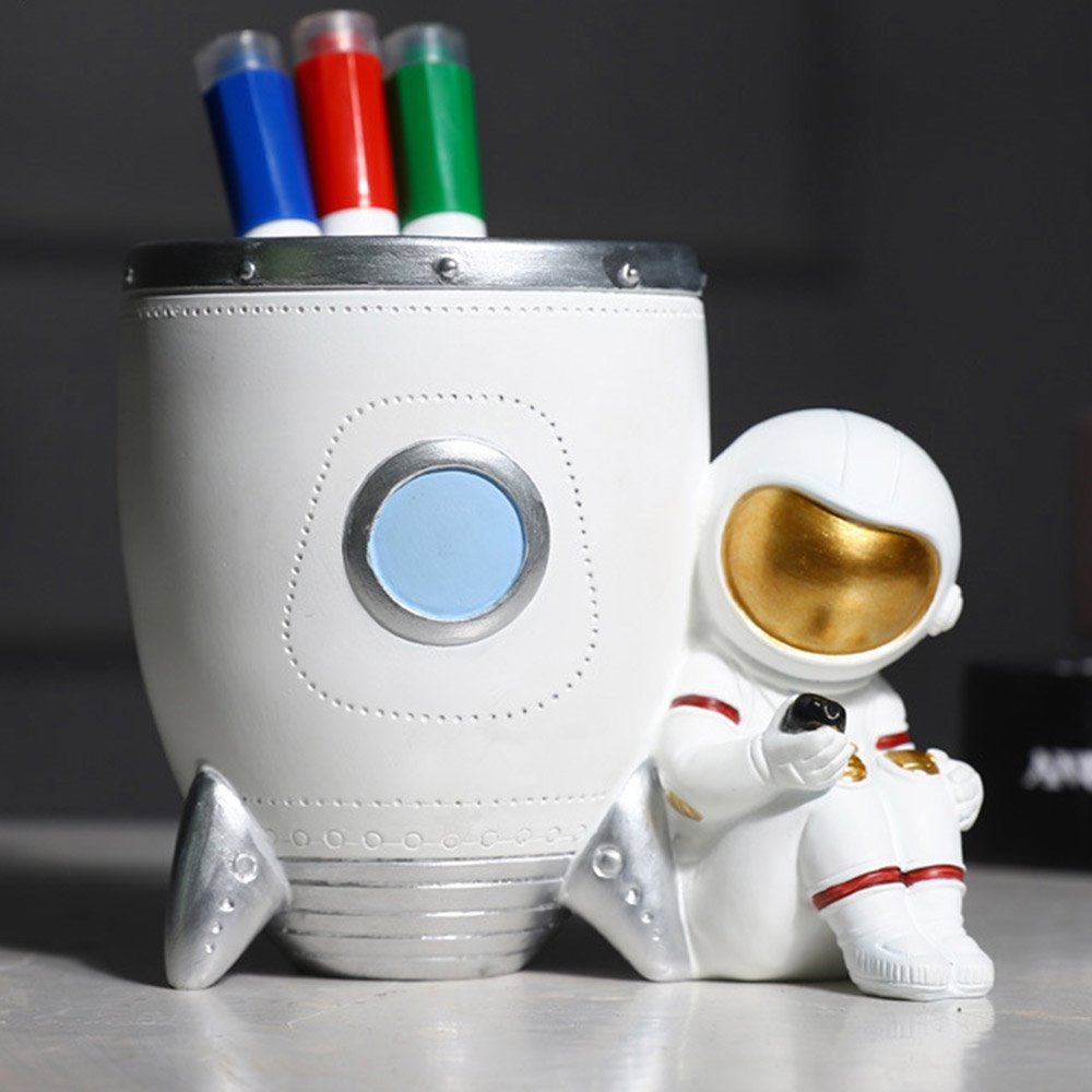 The Astronauts Pen Holder Desk Storage Creative Office Stationery Desktop Decoration Storage Pen Holder Multi-Function Simple Pen Holder Loading Pen Storage Box Stationery Storage Box