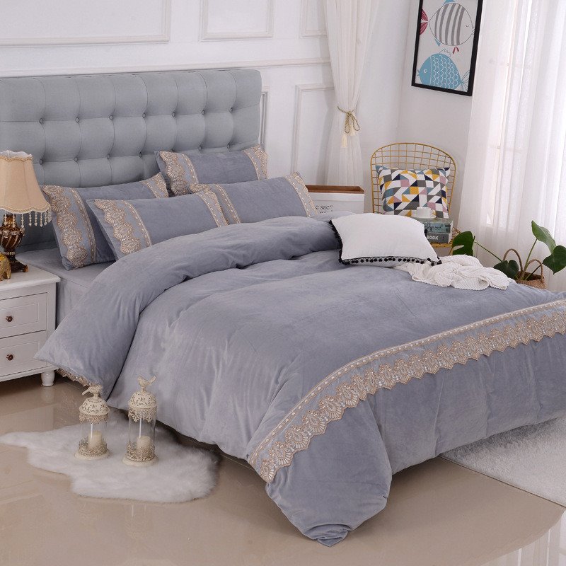 European-style Simple Lace 4-Piece Plush Bedding Set/Duvet Cover Set Warm Solid Color Fluffy Bedding