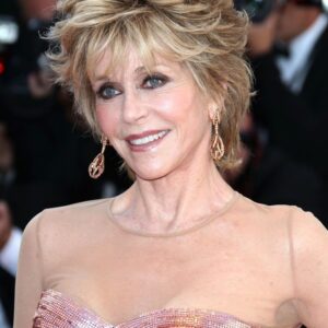 Monofilament Top Lace Front Cap Wavy Human Hair 120% 8 Inches Wigs Heat Resistant Natural Looking Daily Party Wigs Cosplay Wigs with Natural Bangs with Free Wig Cap