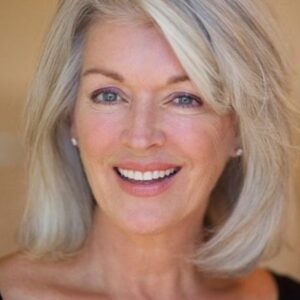 Straight Women Synthetic Hair Capless 120% 12 Inches Wigs Heat Resistant Natural Looking Daily Party Wigs Cosplay Wigs with Natural Bangs with Free Wig Cap