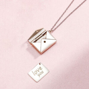 Simple and Stylish Romantic E-Plating Pendant Necklace Letter Female Necklaces