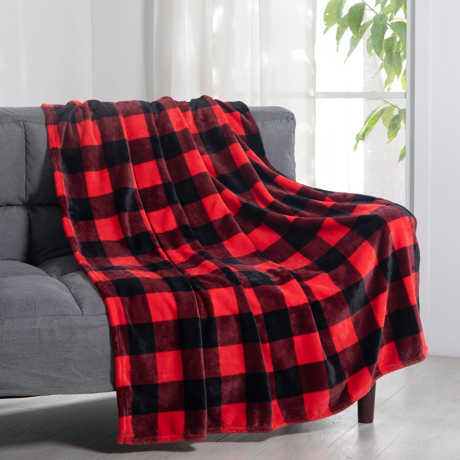 Double-sided Fleece Plaid Blanket Comfortable Sofa Blanket Office Thickened Small Blanket Bedding Gift