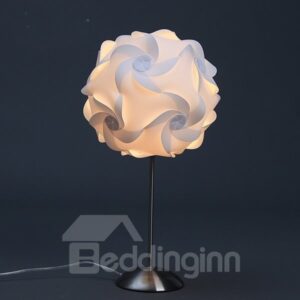 Beautiful Round White Flower Shape Table Lamp