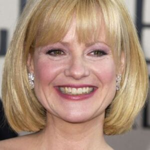 Short Bob Hairstyle Women's Blonde Straight Synthetic Hair Wigs With Bangs Capless Wigs 12Inch