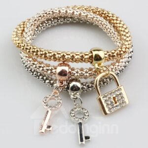 Pretty Multi-Layers Shining Key and Lock Design Wrap Bracelet