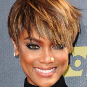 Women's Straight Bob Style Synthetic Hair Lace Front Cap Wigs 10inch