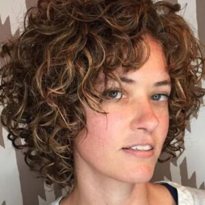 Women Short Curly Hairstyles Natural Looking Synthetic Hair Wigs Rose 120% Density Capless Wigs